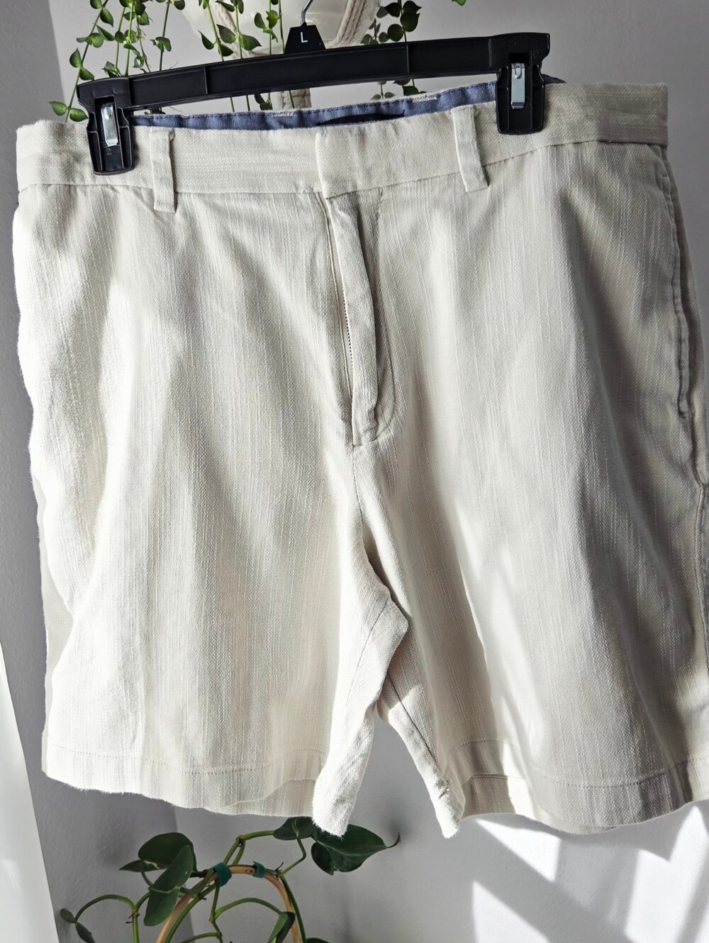 Banana Republic Aiden Club Shorts Men's Size 35 Cream Linen Blend Slim Fit